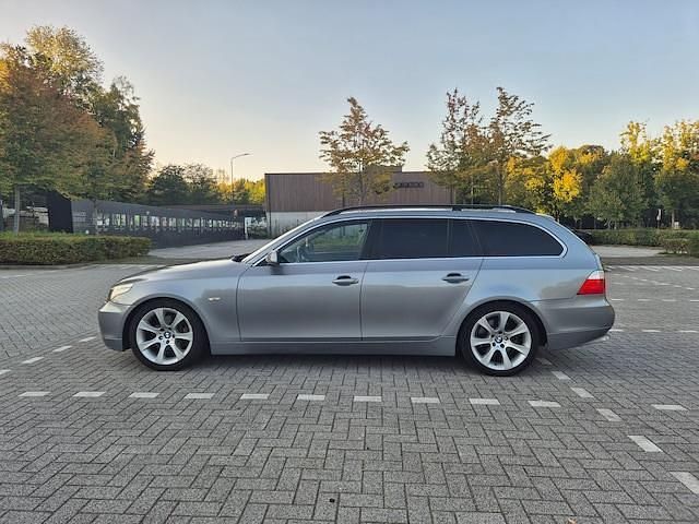 Occasion BMW 525 Executive 218 PK (160 kW) 2005 Grijs Stationwagen