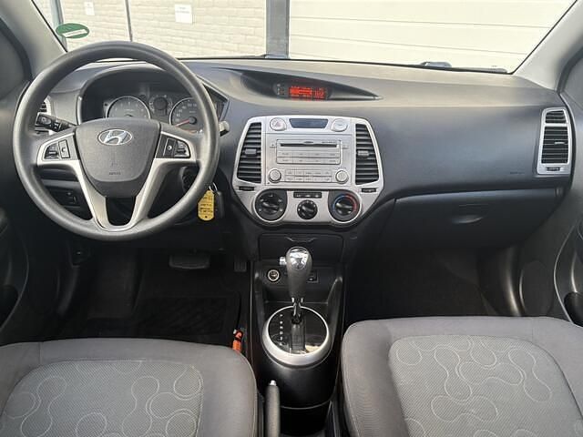 Occasion Hyundai i20 Dynamiq 101 PK (74 kW) 2010 Zwart (metallic) Hatchback