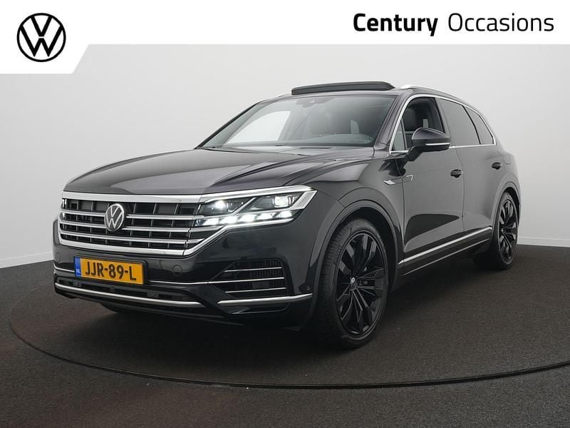 Zwart Gebruikt 2022 VW Touareg SUV | € 54.900 (Eerlijke prijs) - Afbeelding 1/4
