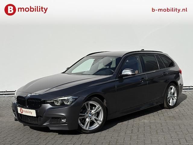 Occasion BMW 318 M Sport 136 PK (100 kW) 2019 Grijs Stationwagen