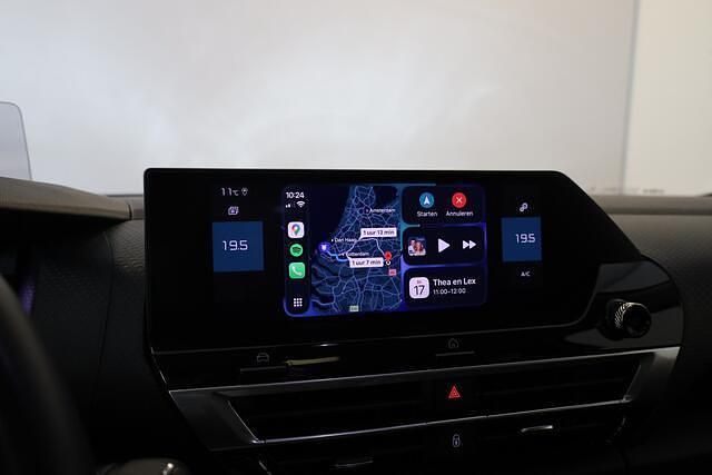 Occasion Citroën C4 Shine 131 PK (96 kW) 2022 Rood SUV