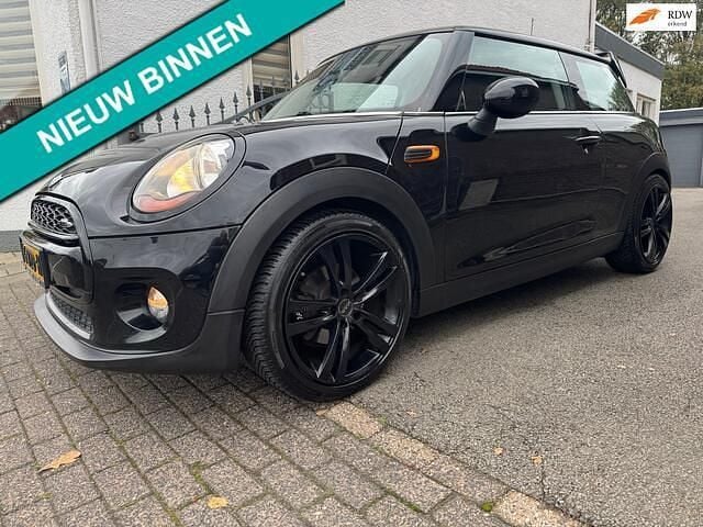 Zwart Gebruikt 2015 Mini ONE Business Hatchback | € 6.950 (Eerlijke prijs) - Afbeelding 1/4