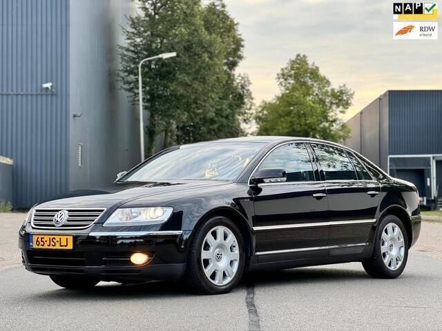 Zwart Gebruikt 2002 VW Phaeton Sedan | € 8.400 - Afbeelding 1/4