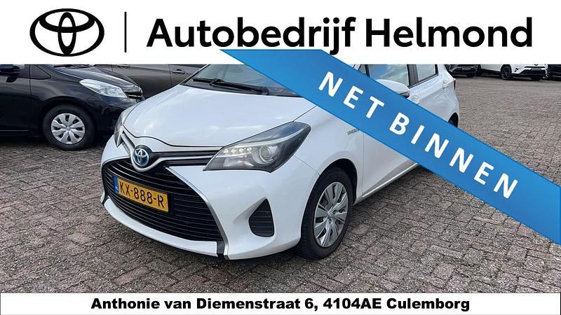Wit Gebruikt 2016 Toyota Yaris Hybrid Hatchback | € 12.900 (Goede deal) - Afbeelding 1/4