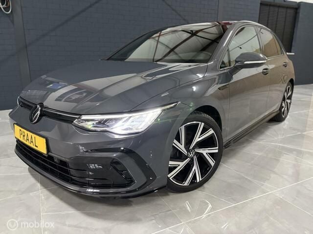 Grijs Gebruikt 2023 VW Golf VIII R-line Hatchback | € 32.950 (Eerlijke prijs) - Afbeelding 1/4