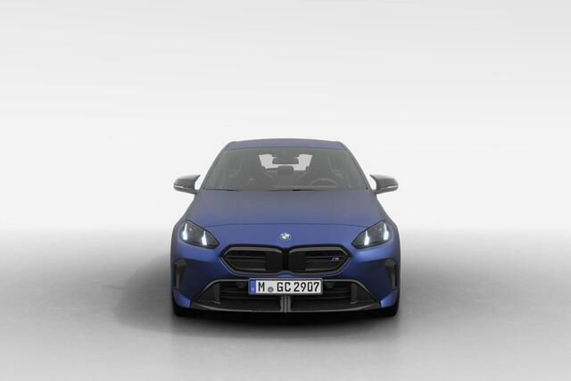 Occasion BMW M135 M Sport 300 PK (220 kW) 2024 Bmw individual frozen portimao blau metallic (blauw metallic) Hatchback