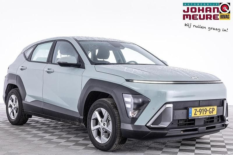 Groen Occasion 2024 Hyundai Kona Comfort SUV | € 26.900 (Super prijs) - Afbeelding 1/4