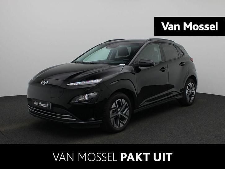Zwart Gebruikt 2023 Hyundai Kona SUV | € 19.900 (Goede deal) - Afbeelding 1/3