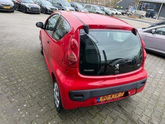 Occasion Peugeot 107 68 PK (50 kW) 2010 Rood Hatchback