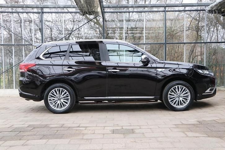 Occasion Mitsubishi Outlander Instyle 135 PK (99 kW) 2019 Zwart SUV