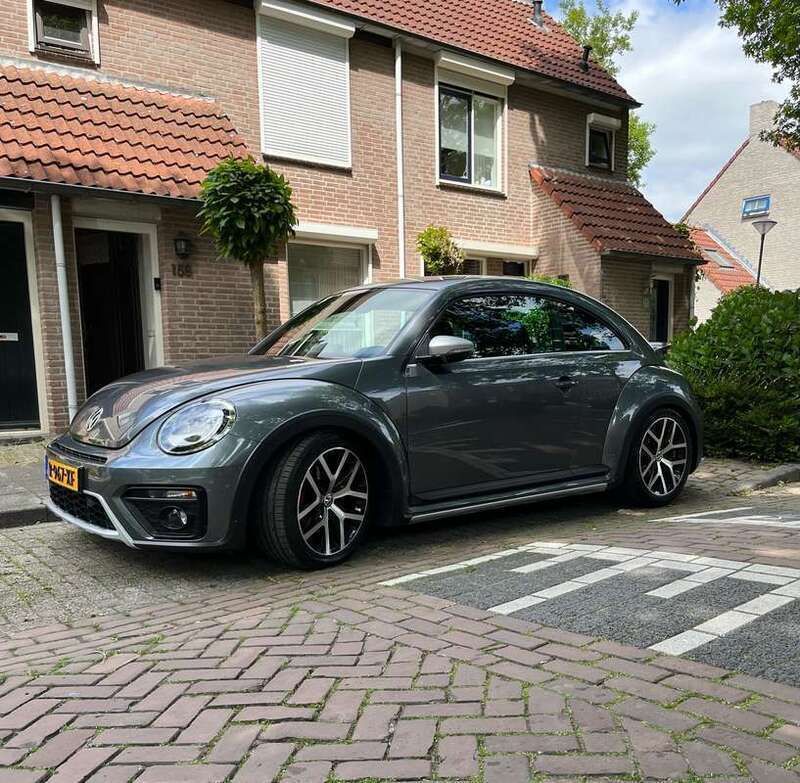 Grijs Gebruikt 2017 VW Beetle Dune Hatchback | € 28.500 - Afbeelding 1/4