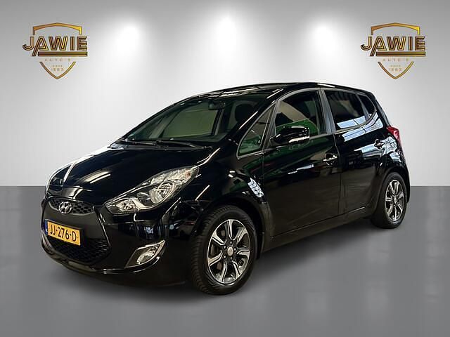 Grijs Occasion 2016 Hyundai ix20 GO! Hatchback | € 8.500 (Eerlijke prijs) - Afbeelding 1/4