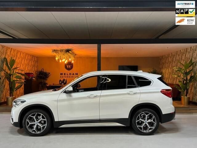 Wit Gebruikt 2018 BMW X1 Executive SUV | € 21.990 (Goede deal) - Afbeelding 1/4