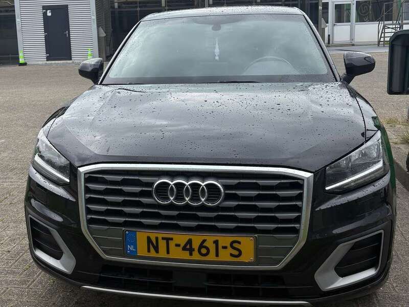 Zwart Gebruikt 2017 Audi Q2 Sport SUV | € 21.000 (Eerlijke prijs) - Afbeelding 1/4