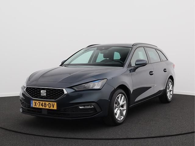 Grijs Gebruikt 2023 Seat Leon Business Stationwagen | € 22.350 (Goede deal) - Afbeelding 1/4