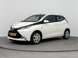 Wit Gebruikt 2018 Toyota Aygo Hatchback | € 10.745 (Eerlijke prijs) - Afbeelding 1/3
