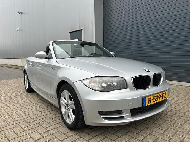 Grijs Occasion 2008 BMW 118 Cabriolet Executive Cabriolet | € 5.999 (Goede deal) - Afbeelding 1/4