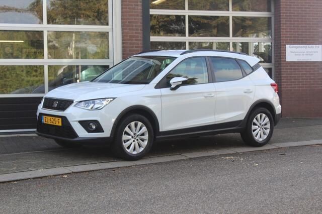 Wit Gebruikt 2019 Seat Arona Business SUV | € 14.350 (Eerlijke prijs) - Afbeelding 1/4