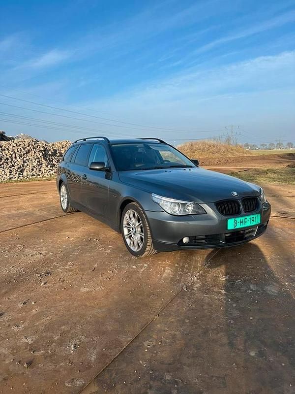 Occasion BMW 530 258 PK (189 kW) 2005 Grijs Stationwagen