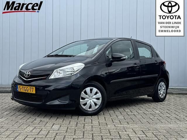 Zwart Gebruikt 2014 Toyota Yaris Hatchback | € 6.900 (Goede deal) - Afbeelding 1/4