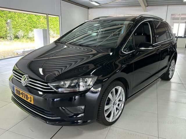 Zwart Gebruikt 2015 VW Golf Sportsvan Highline MPV | € 8.950 (Eerlijke prijs) - Afbeelding 1/4