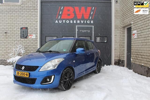 Blauw Gebruikt 2016 Suzuki Swift Hatchback | € 9.250 (Eerlijke prijs) - Afbeelding 1/4