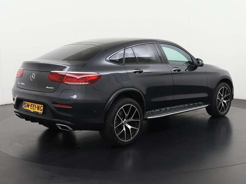 Occasion Mercedes GLC300e AMG 320 PK (235 kW) 2022 Grijs Coupé
