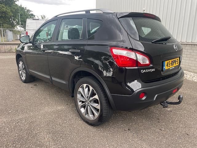Zwart Gebruikt 2011 Nissan Qashqai Visia SUV | € 5.700 (Eerlijke prijs) - Afbeelding 1/3