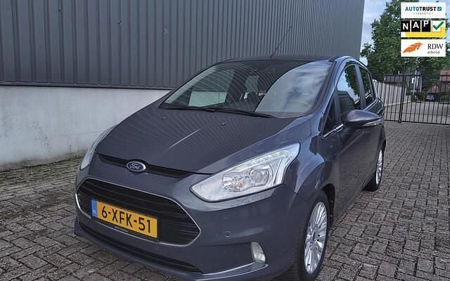 Grijs, metallic lak Gebruikt 2014 Ford B-MAX Titanium MPV | € 6.350 (Eerlijke prijs) - Afbeelding 1/4