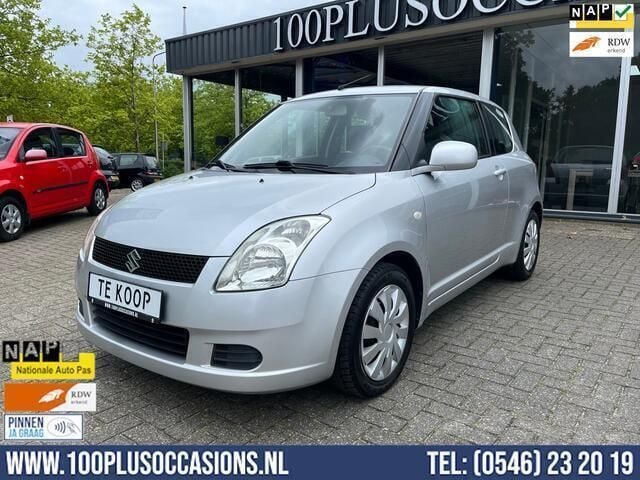 Zilver Gebruikt 2007 Suzuki Swift Cool Hatchback | € 2.350 (Goede deal) - Afbeelding 1/4