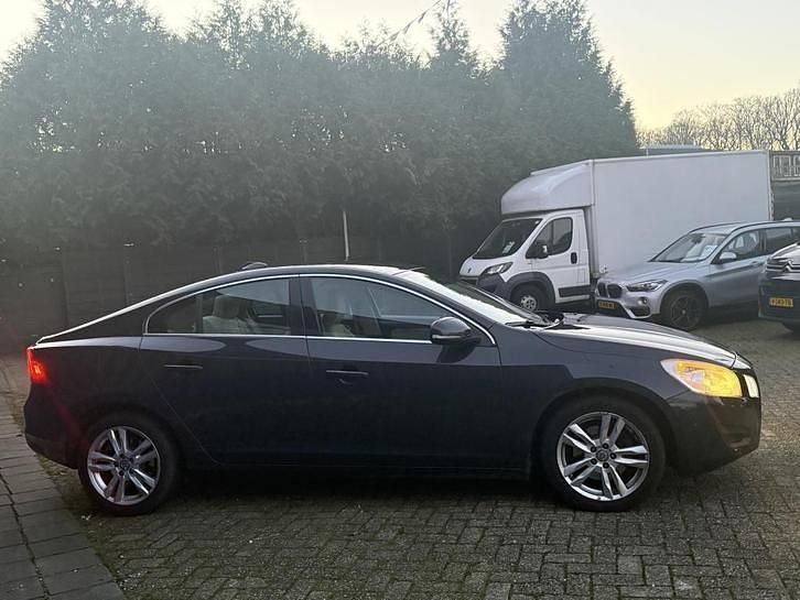 Occasion Volvo S60 Momentum 150 PK (110 kW) 2012 Grijs Sedan