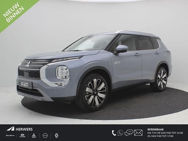 Grijs Nieuw 2025 Mitsubishi Outlander Edition SUV | € 52.240 (Super prijs) - Afbeelding 1/4