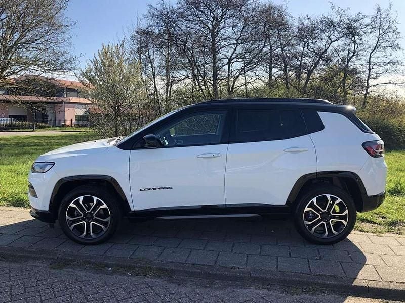 Occasion 2025 Jeep Compass Summit 131 PK SUV – 1991AZ AZ Velserbroek ...