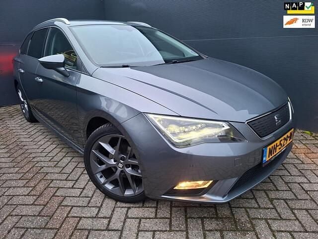 Grijs Occasion 2017 Seat Leon ST Style Stationwagen | € 12.950 (Eerlijke prijs) - Afbeelding 1/4