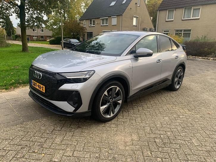 Gebruikt 2022 Audi Q4 Sportback e-tron S-Line SUV | € 28.000 (Goede deal) - Afbeelding 1/4