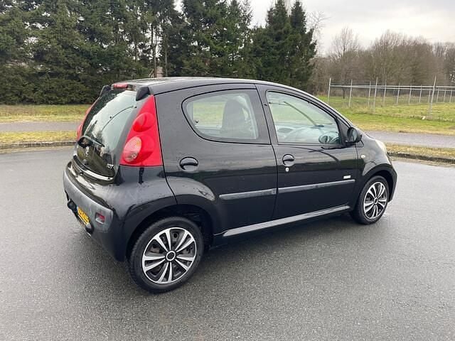 Occasion Peugeot 107 68 PK (50 kW) 2011 Zwart Hatchback