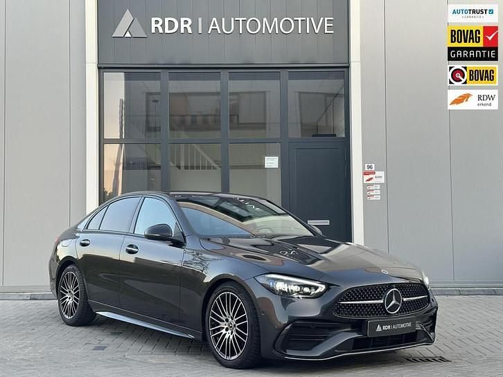 Gebruikt 2022 Mercedes 220 AMG line | € 42.950 - Afbeelding 1/1