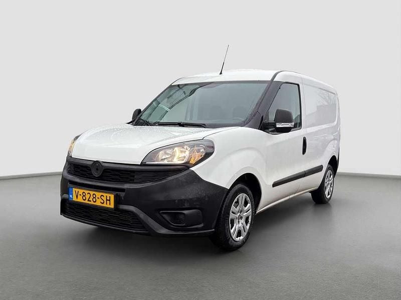 Wit Occasion 2018 Fiat Doblò MPV | € 7.900 (Goede deal) - Afbeelding 1/4