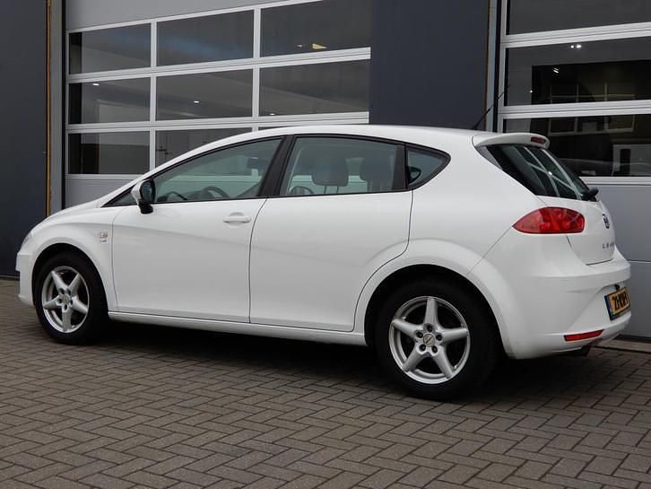Occasion Seat Leon Reference 105 PK (77 kW) 2011 Wit Hatchback