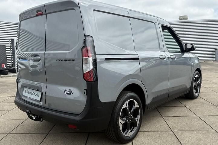 Nieuw Ford E-Transit Limited 100 kW (136 PK) 2025 Grijs Van