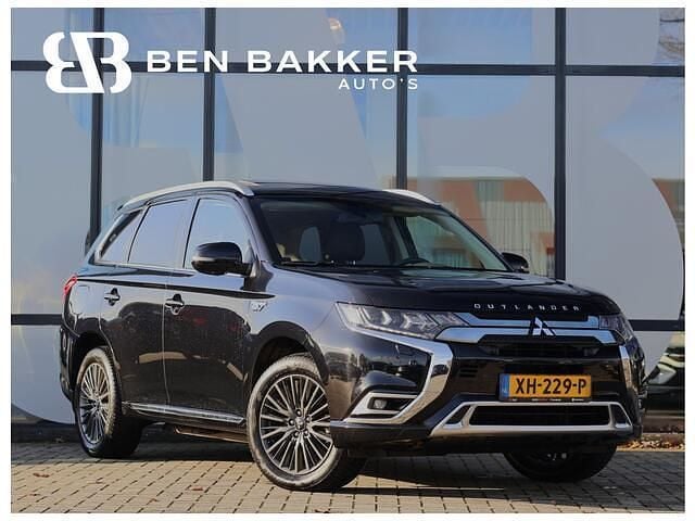 Zwart Gebruikt 2019 Mitsubishi Outlander Intense+ SUV | € 15.900 (Goede deal) - Afbeelding 1/4