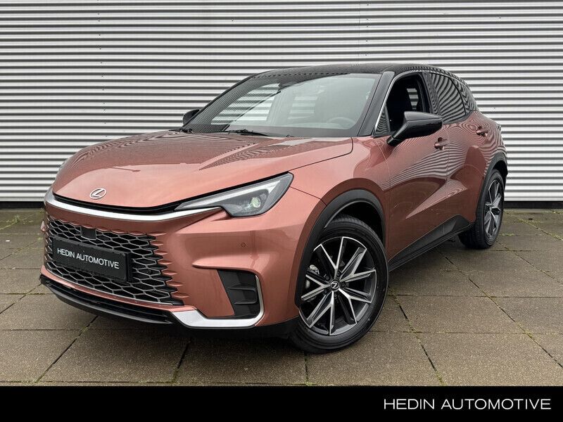 Bruin Gebruikt 2024 Lexus LBX SUV | € 37.745 (Goede deal) - Afbeelding 1/4