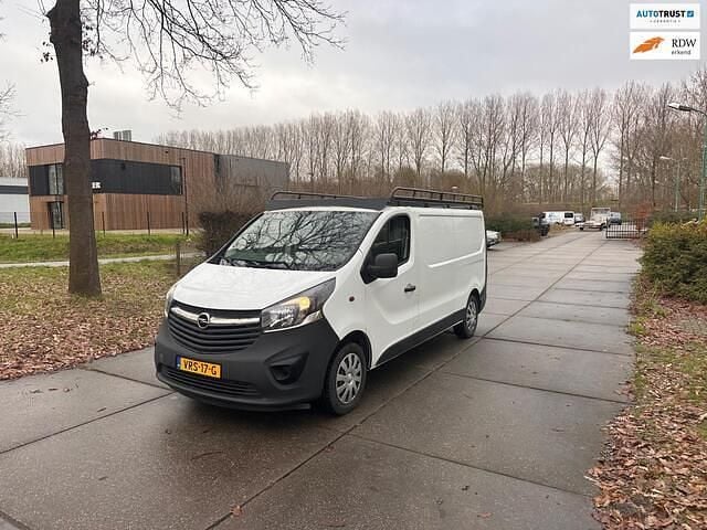 Wit Occasion 2018 Opel Vivaro Sport MPV | € 6.999 (Super prijs) - Afbeelding 1/4