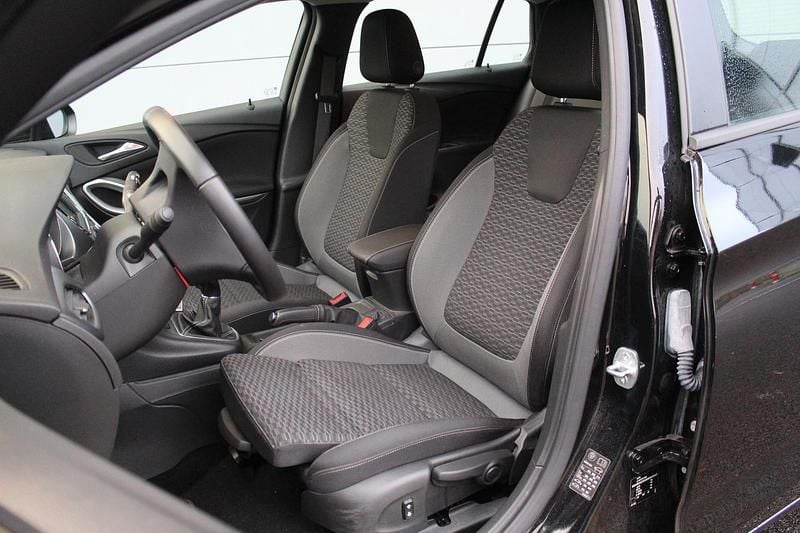 Occasion Opel Astra Edition 2021 Zwart Stationwagen