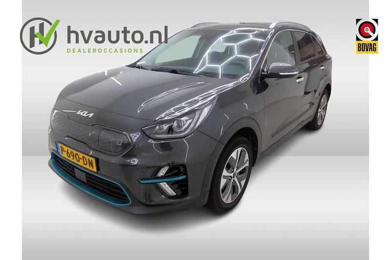 Grijs Gebruikt 2022 Kia e-Niro SUV | € 21.950 (Super prijs) - Afbeelding 1/4
