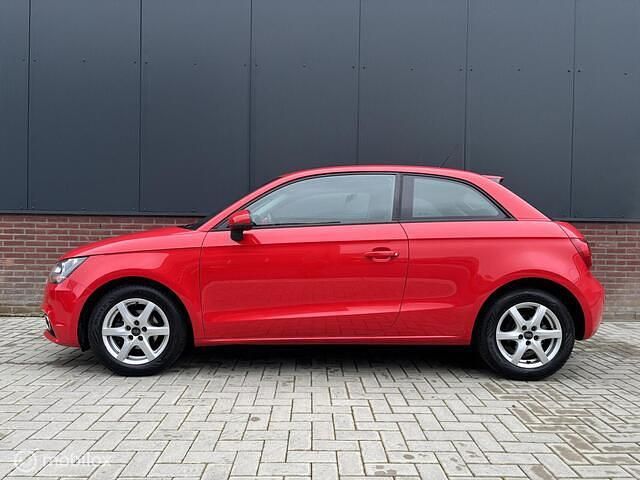 Occasion Audi A1 Attraction 86 PK (63 kW) 2011 Rood Hatchback