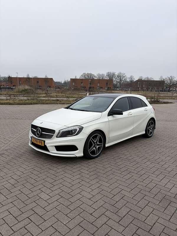 Occasion Mercedes A180 AMG 122 PK (89 kW) 2015 Wit Stationwagen
