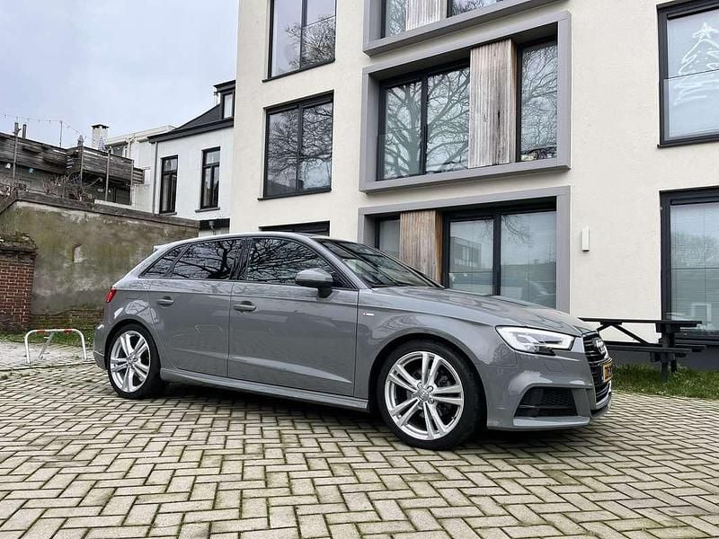Occasion 2019 Audi A3 Sport Stationwagen | € 15.650 (Eerlijke prijs) - Afbeelding 1/4