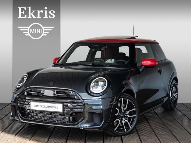 Grijs Gebruikt 2024 Mini John Cooper Works Hatchback | € 37.900 (Duur) - Afbeelding 1/4