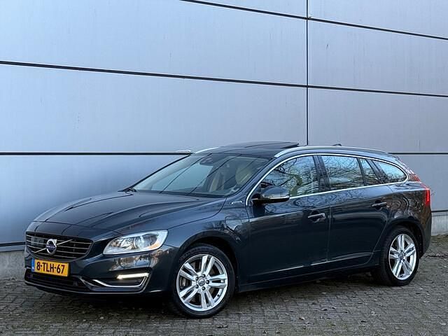 Occasion Volvo V60 215 PK (158 kW) 2014 Grijs Stationwagen